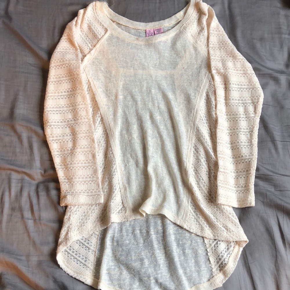 Cream, light 3/4 sleeve shirt, size small.